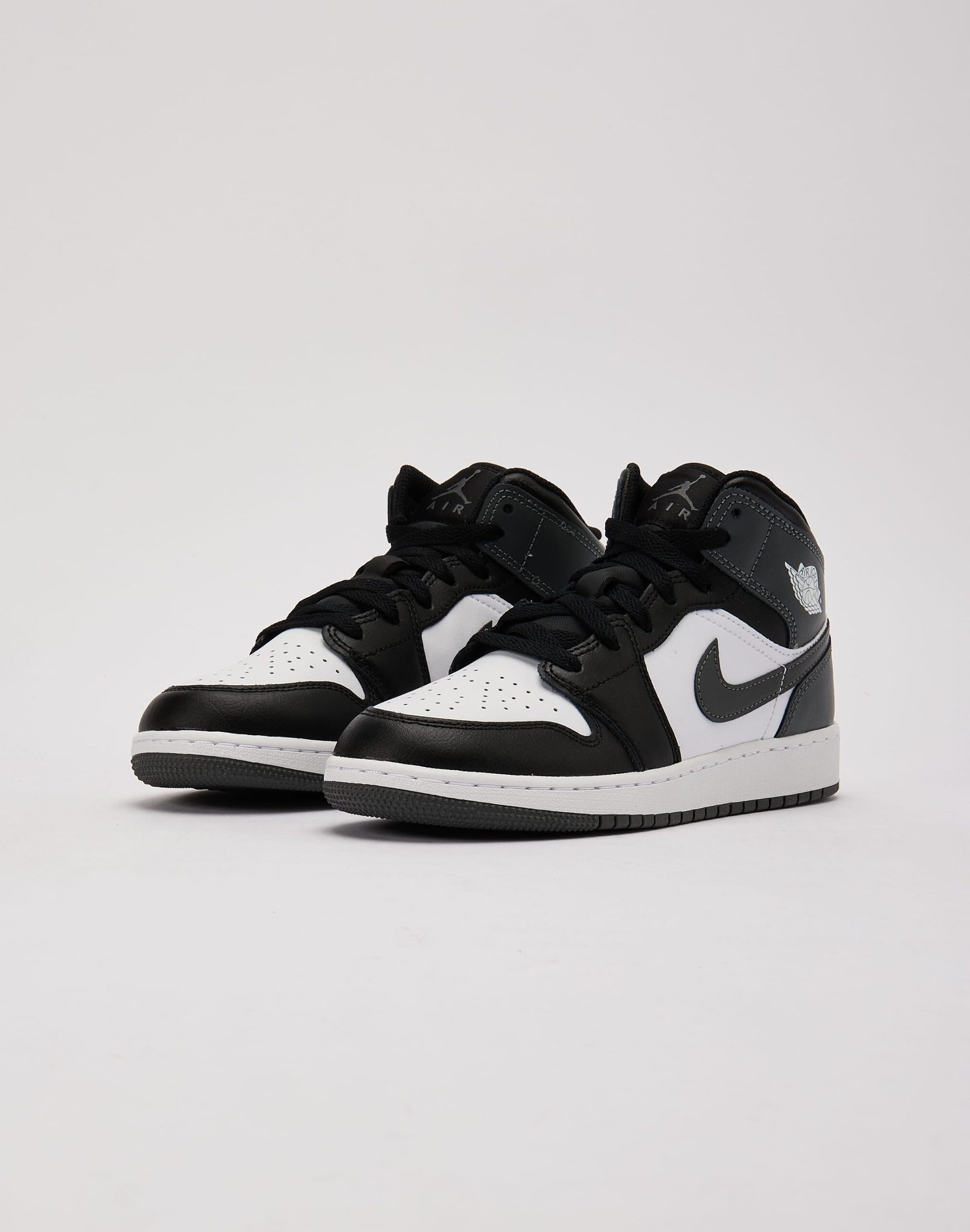 Jordan Air Jordan 1 Mid Grade-School - Image 2
