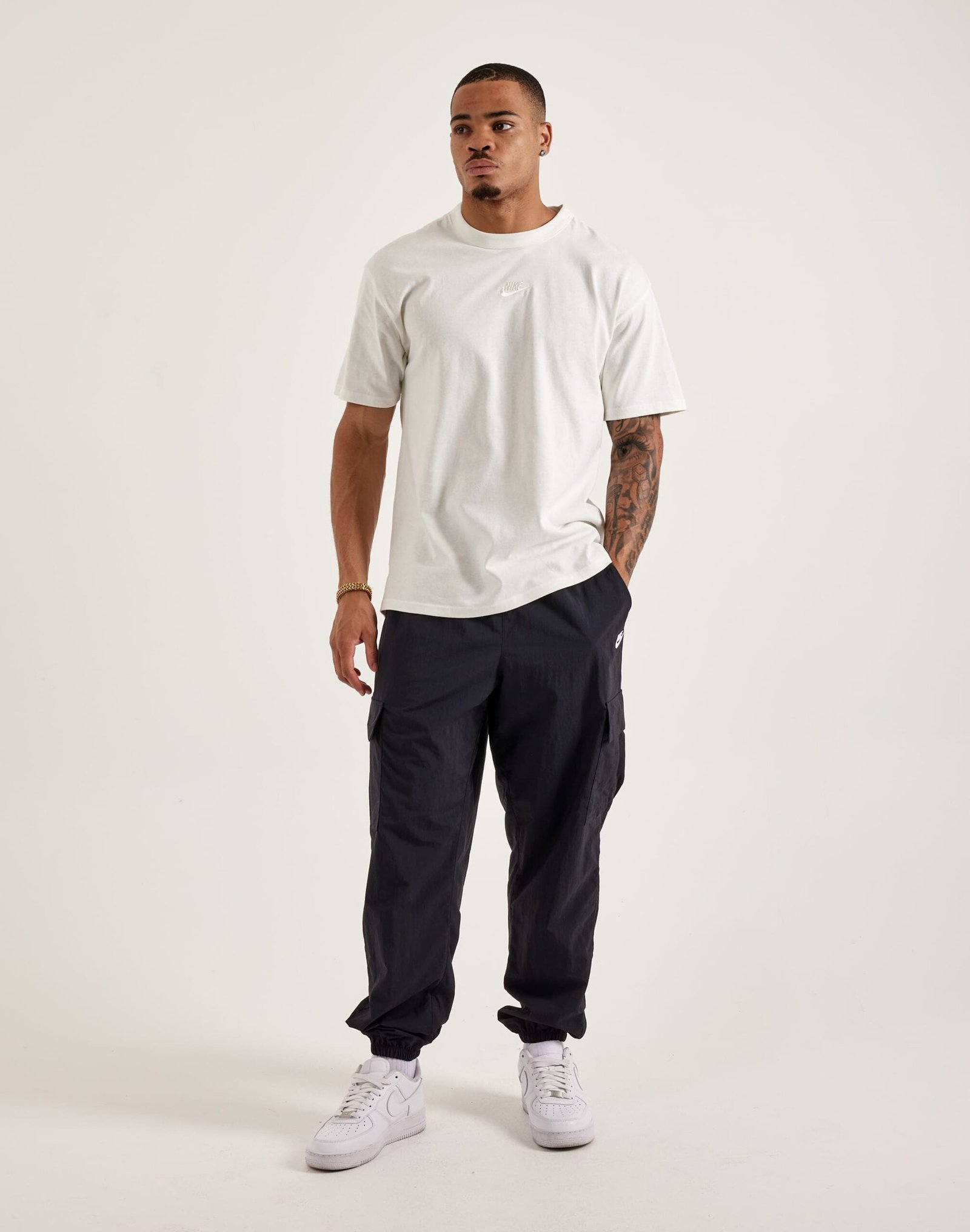 Nike Club Woven Cargo Pants - Image 6