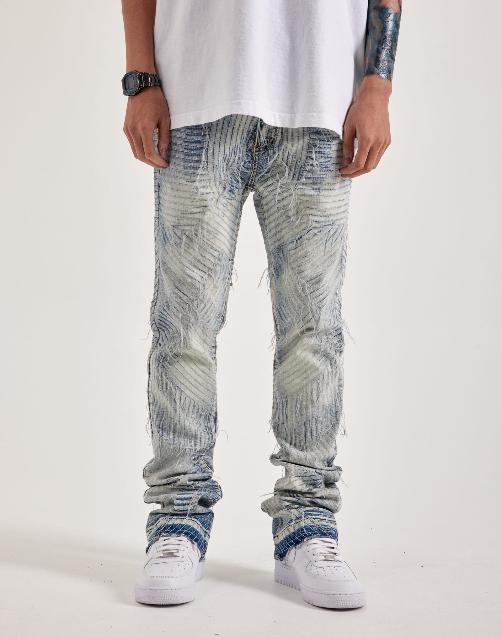 WAIMEA Geometric Frayed Jeans