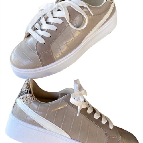 Qupid - Women's Lace Up Sneakers