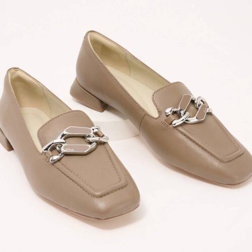 Clarks - Women's Ubree 15 Trim Loafer